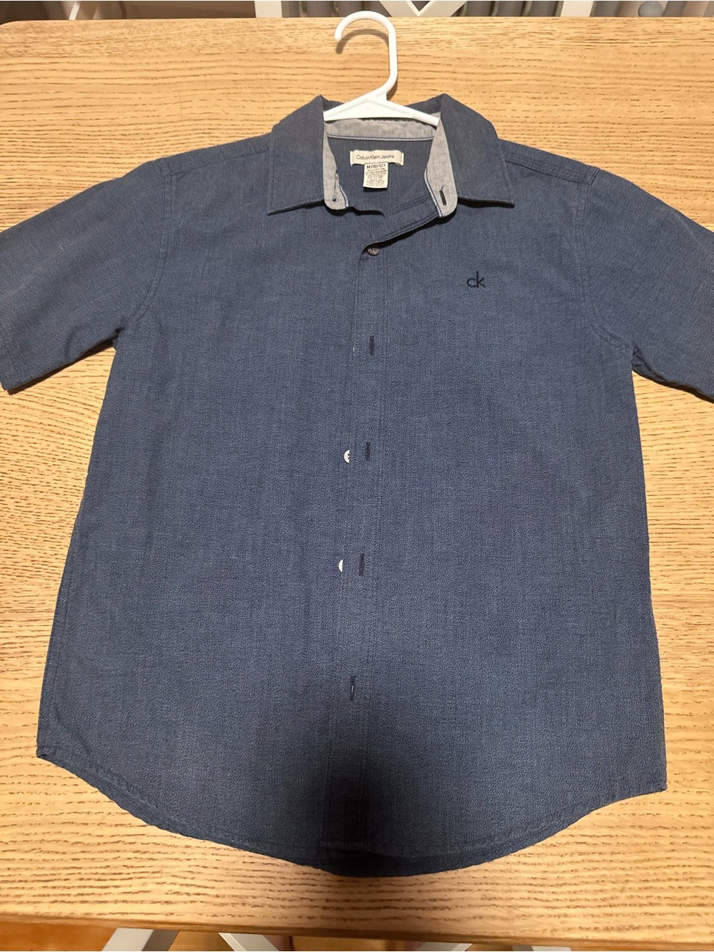 Calvin Klein Short-Sleeve Button-Down Shirt in Denim Blue